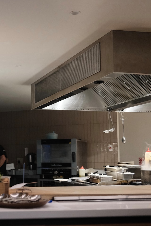 Kitchen Downtime Costs: commercialkitchenexhaust.sg